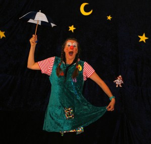 Clownin LOTTEs Seiltanz