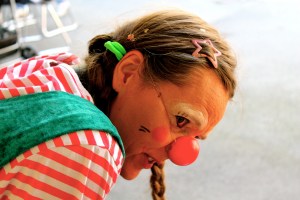 Clownin LOTTE nachdenklich